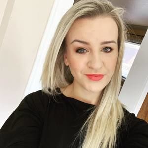 Meet your Posher, Leanne